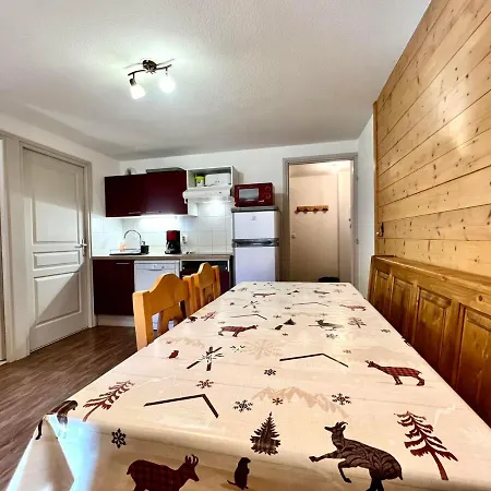 6 Pers, Piscine, Parking, Pied Des Pistes, - Fr-1-505-88 Apartment Flumet